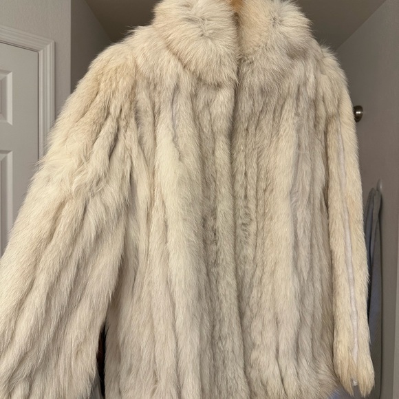 Vintage Saga Fox fur coat - Picture 1 of 3